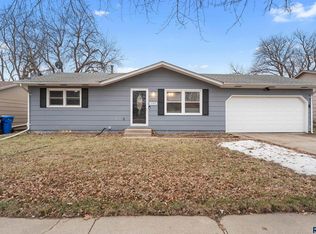 4304 E Walker Way, Sioux Falls, SD 57103