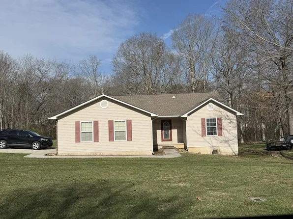 716 Mockingbird Dr, Crossville, TN 38555