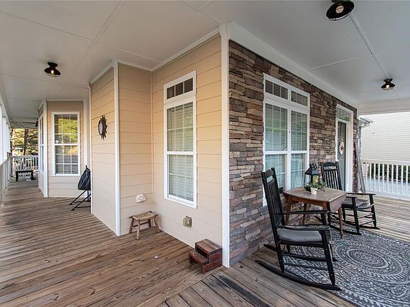 5th image of 921 Horizon Ct