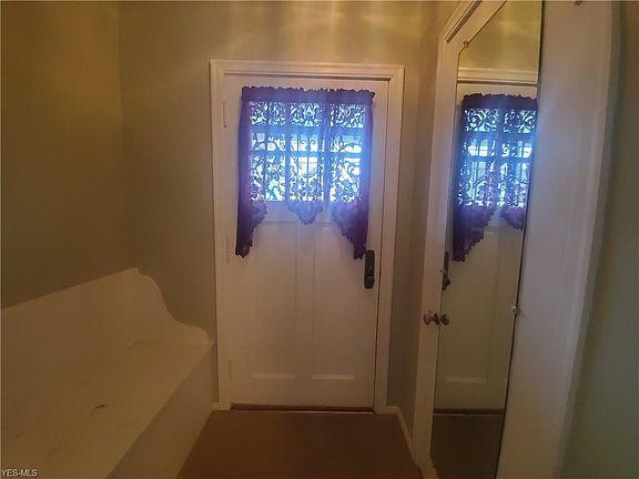 3rd image of 1356 Prospect St