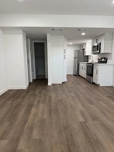 2704 San Pedro St #8 Photo 1