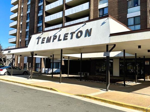 250 S Reynolds St APT 810, Alexandria, VA 22304