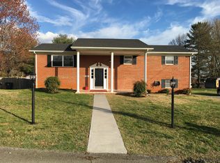 3525 Emerald Ave, Morristown, TN 37814