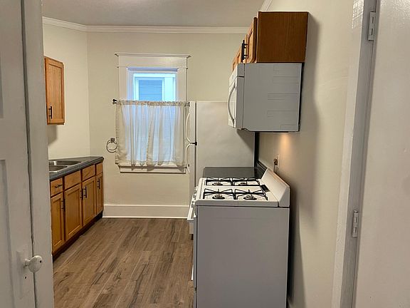 4th image of 234 Tonti St #234