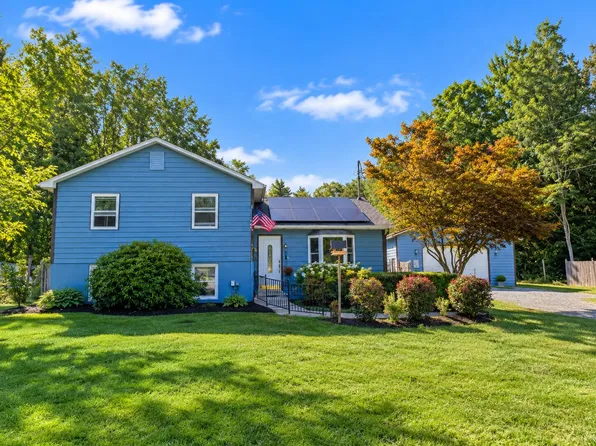 5 Smart Rd, Plattsburgh, NY 12901