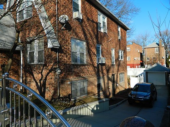 3rd image of 4110 Grace Ave