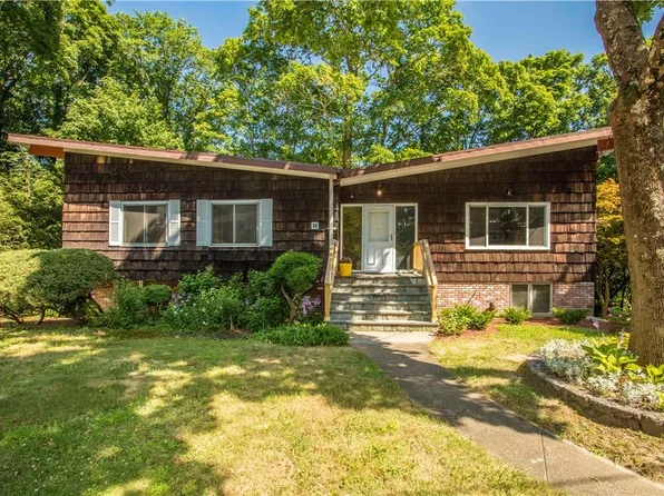 18 Studio Hill Road, Briarcliff Manor, NY 10510