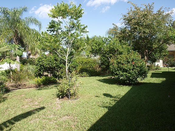 4th image of 5614 Ironwood Ct