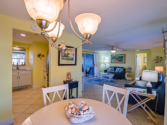 4th image of 1695 Gulf Blvd