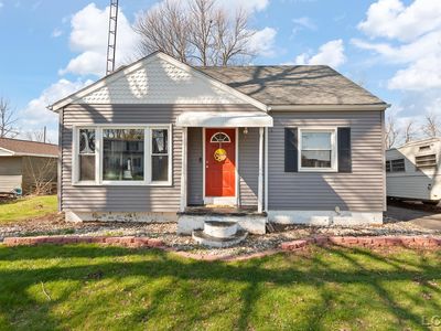 2094 Allan St, Adrian, MI, 49221