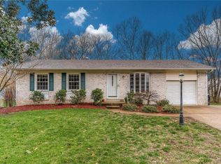 115 May Valley Ln, Fenton, MO 63026