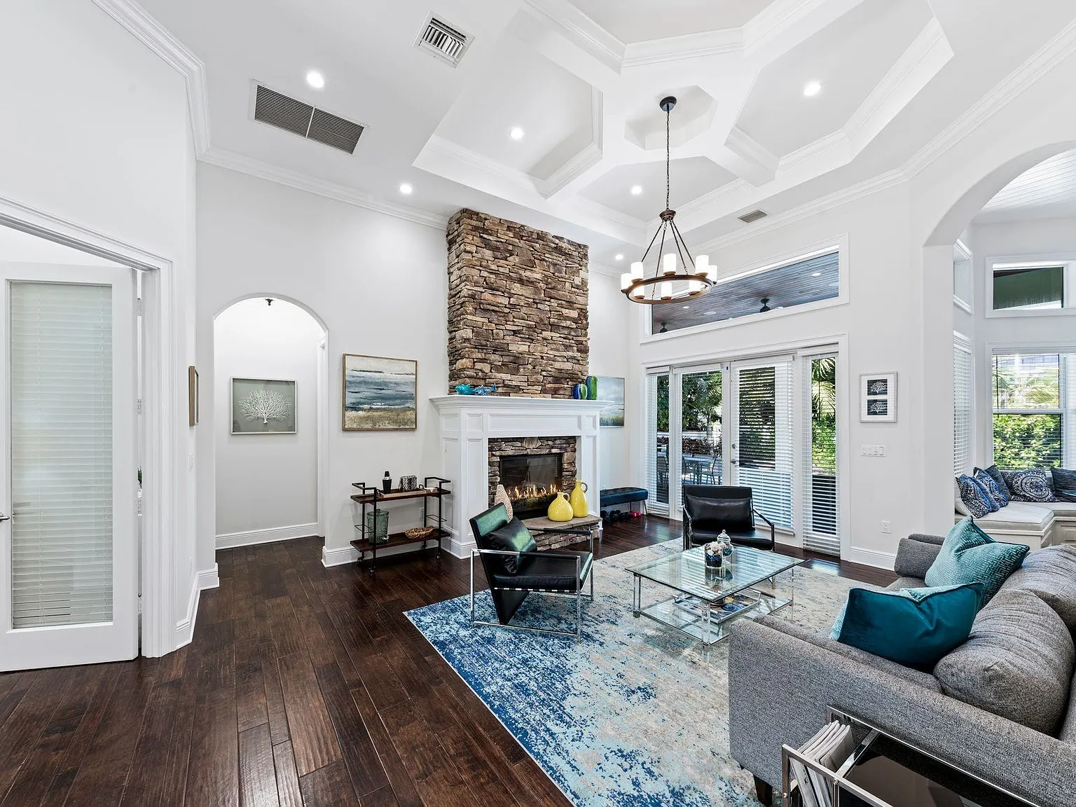 5 bed, 3.0 bath, 3864 sqft, $44,950 — Photo 3