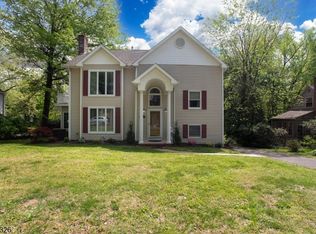820 E Broad St, Westfield Town, NJ 07090