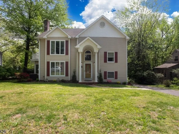 820 E Broad St, Westfield Town, NJ 07090