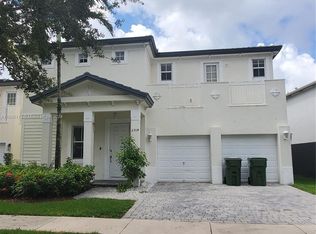 2914 NE 1st Dr, Homestead, FL 33033