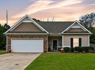 135 Oak Hollow Way, Aragon, GA 30104