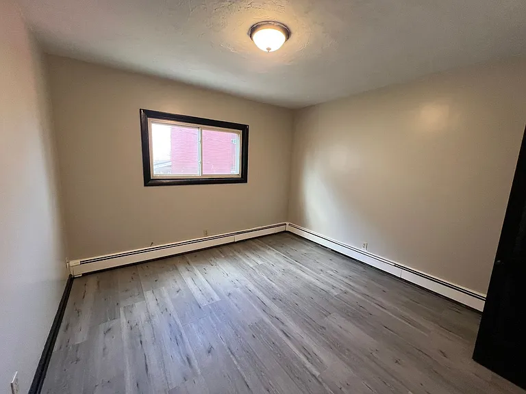 85 Prospect St — Photo 11