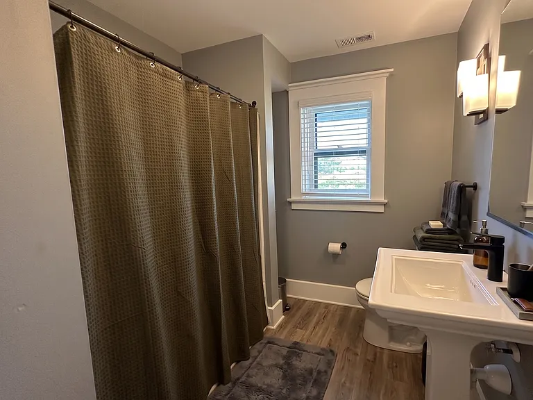 4018 Ingersoll Ave — Photo 14