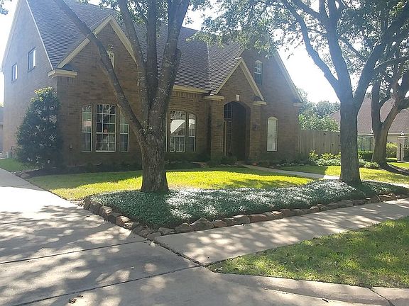 2nd image of 1702 Sunmeadow Dr