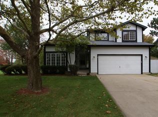 17445 W Huntington Cir, Grayslake, IL 60030