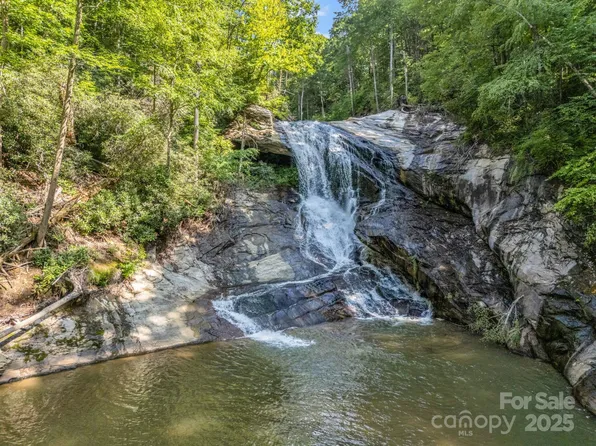 2716 Lower Flat Creek Rd, Black Mountain, NC 28711