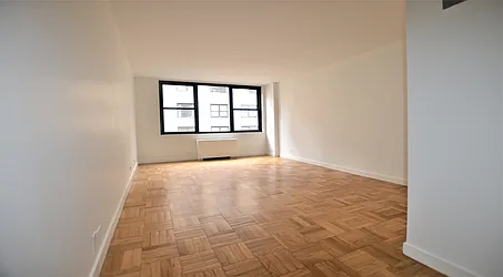 Rented by Manhattan Realty Group