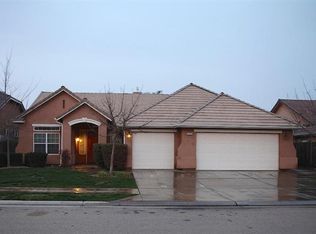 3279 Rialto Ave, Clovis, CA 93619