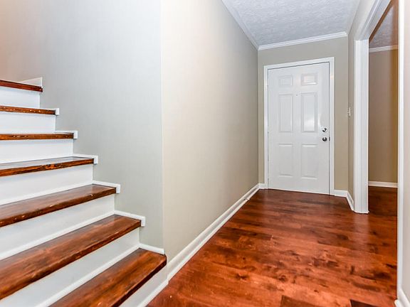 4th image of 624 Trillium Cir