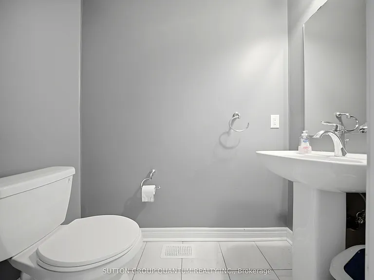 3196 Ernest Appelbe Blvd — Photo 22