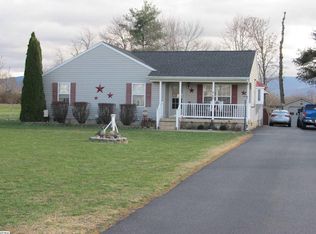 75 Princess Ann Ln, Stuarts Draft, VA 24477