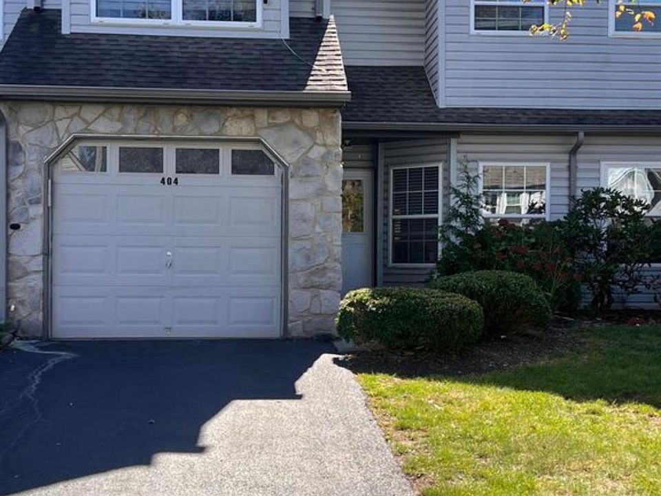 1st image of 404 Draco Rd