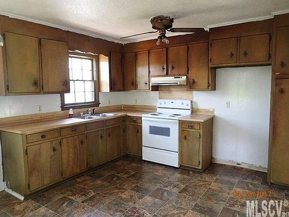 3rd image of 719 E 11th St