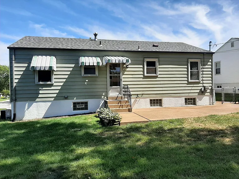 10205 Dandridge Dr — Photo 25