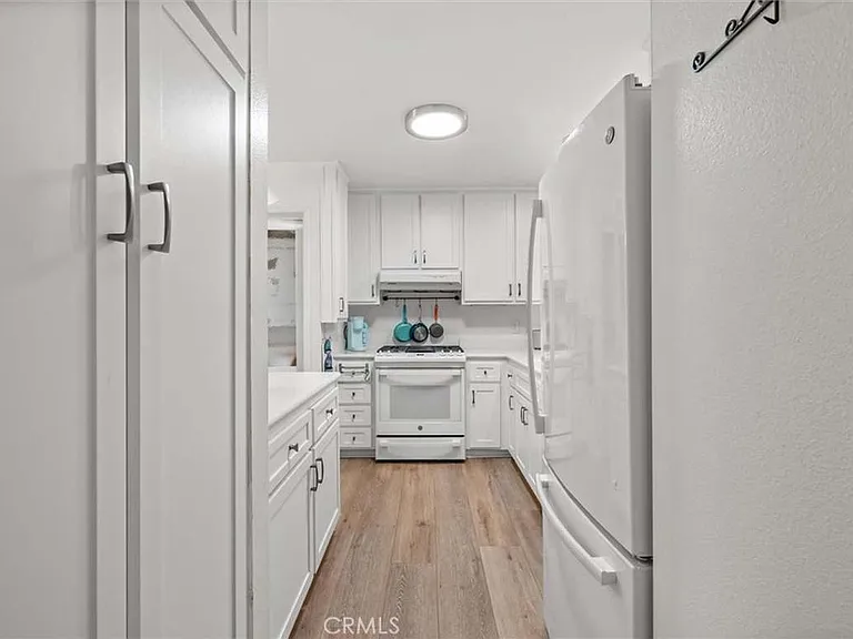 4683 Maxwell Ct — Photo 14