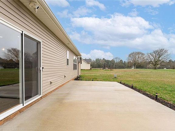 5th image of 164 McCullough Rd