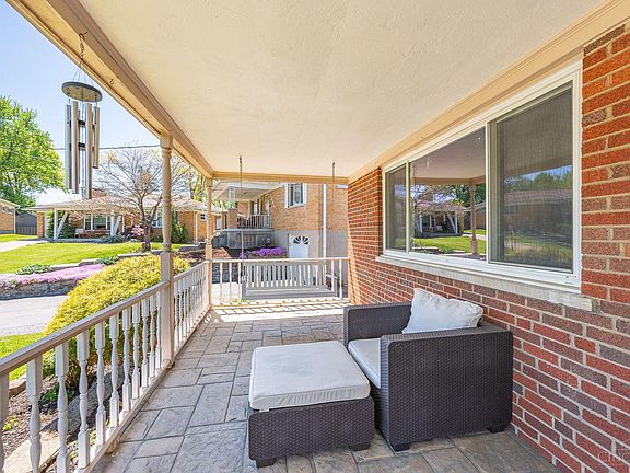 4th image of 2853 Welge Ln