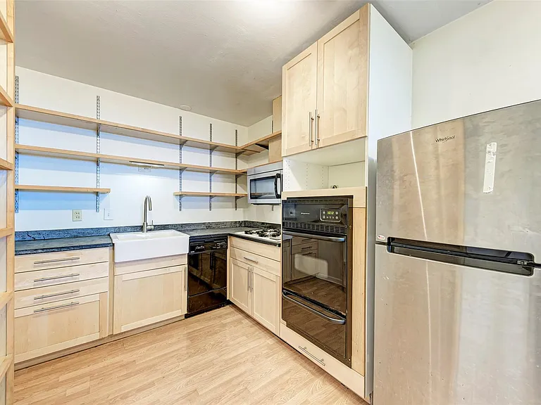 1805 Mohle Dr #B — Photo 9