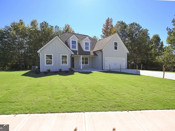 110 Fuller Ct, Grantville, GA 30220