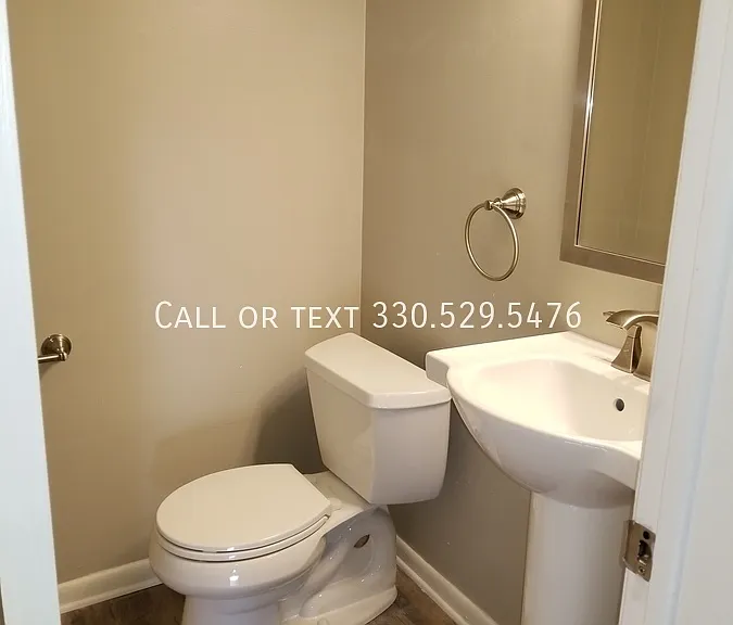72 S Thomas Rd #12 — Photo 13