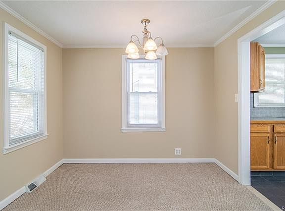 4th image of 2838 Golfers Dr