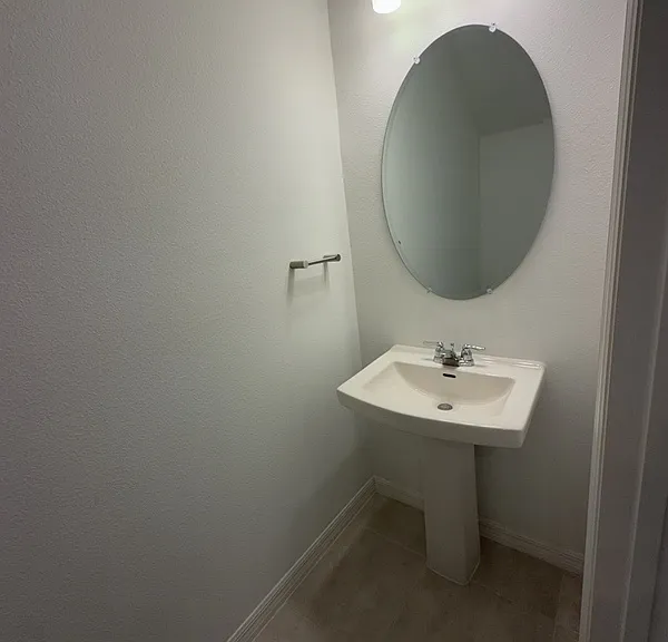 4830 Revolutionary Way — Photo 17