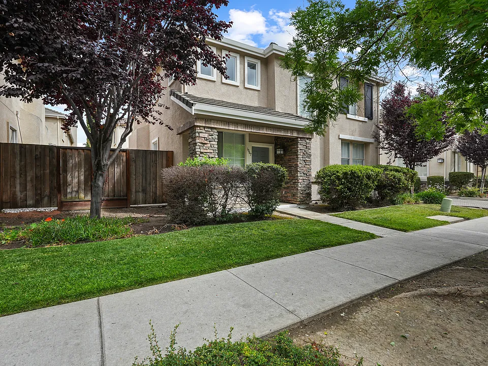 1067 McKay Dr
