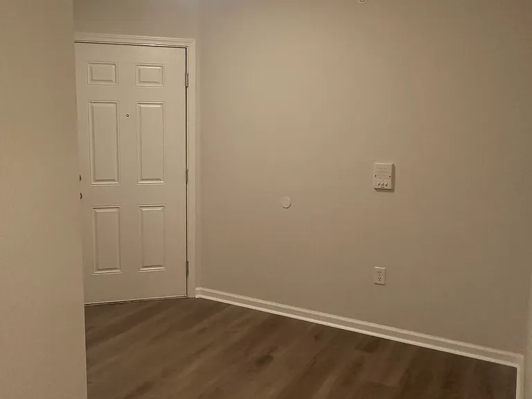 758 Hidden Springs Dr — Photo 15