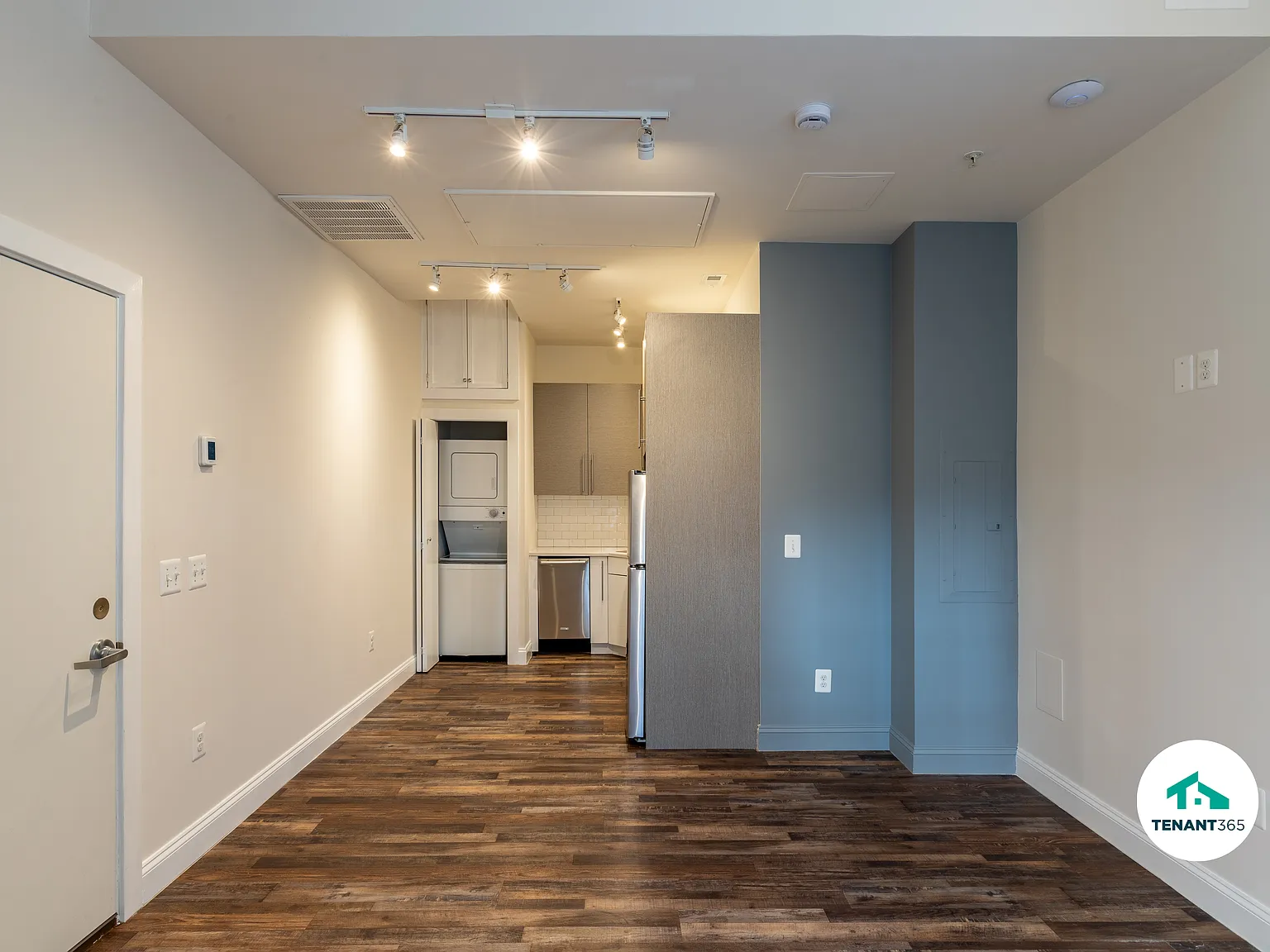1 bed, 640 sqft, $1,525 — Photo 3