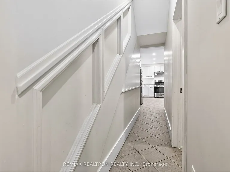 119 Markham St #MAIN FL — Photo 3