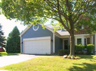 6052 Golfview Dr, Gurnee, IL