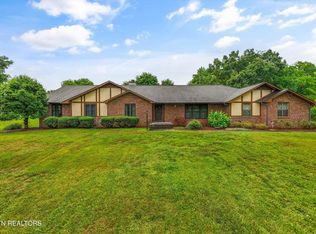 944 S Briarcliff Cir, Maryville, TN 37803