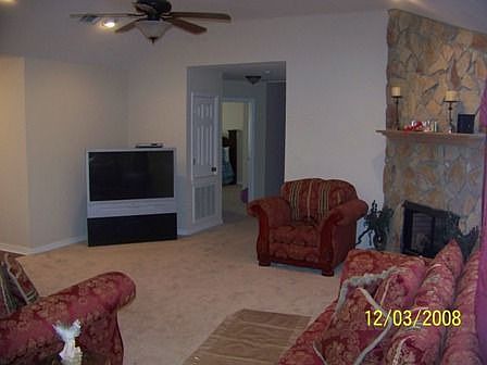3rd image of 106 Chelsea Pl