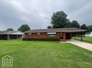 130 N Ballard St, Rector, AR 72461