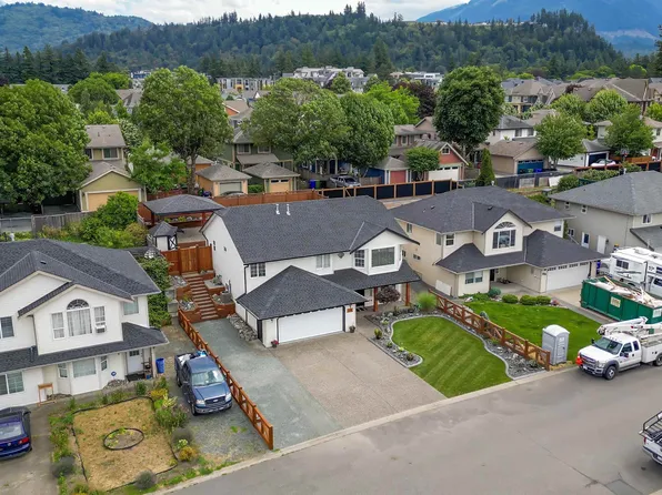 5730 Kathleen Dr, Chilliwack, BC V2R 3Y8